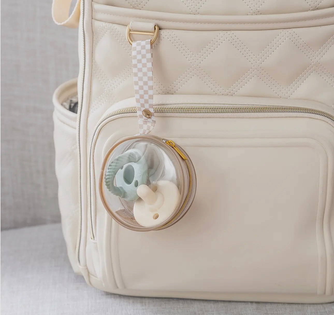 Itzy Paci Case